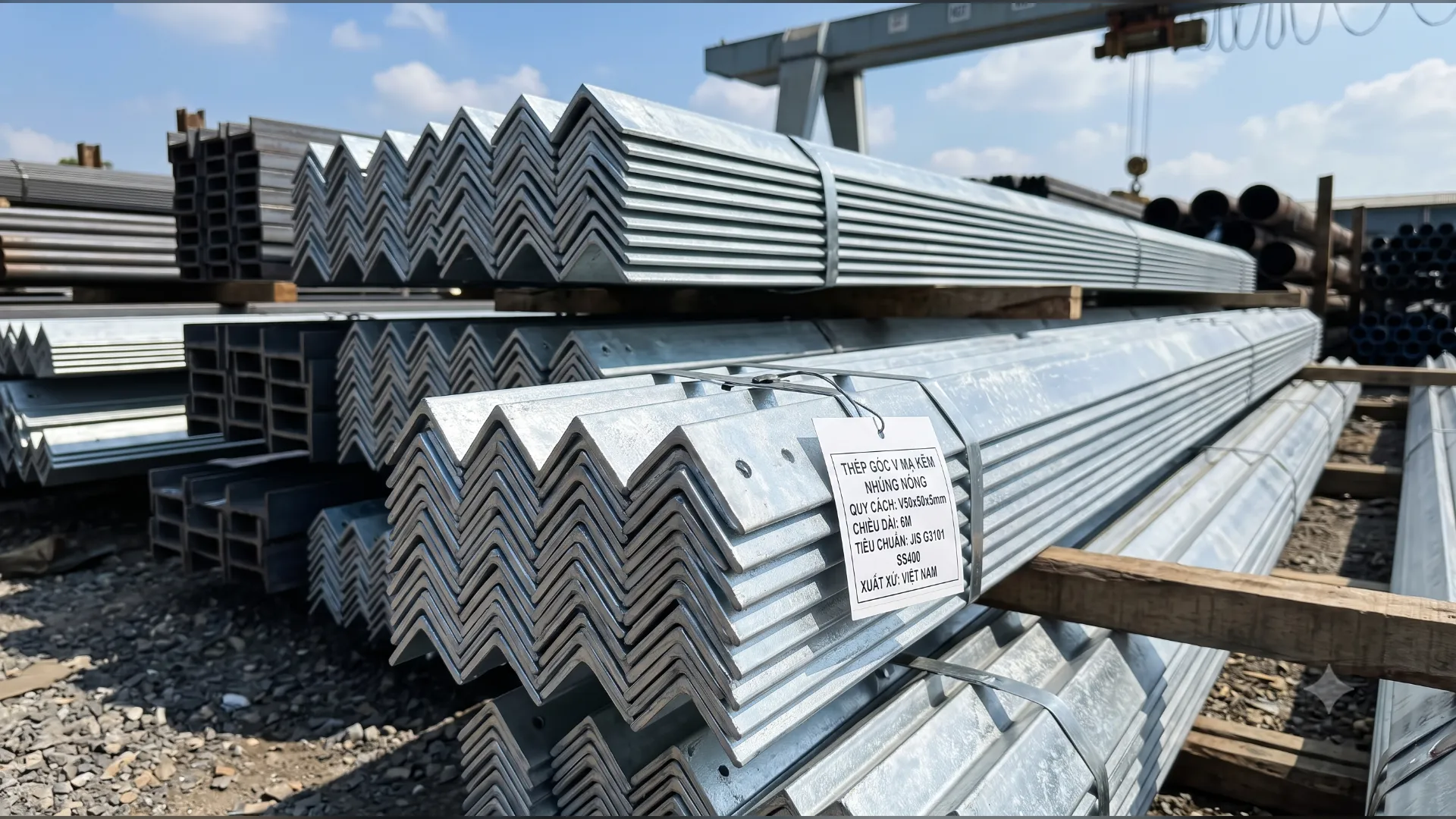 Vật Liệu Xây Dựng Tại Huế – Tôn, Thép, Panel