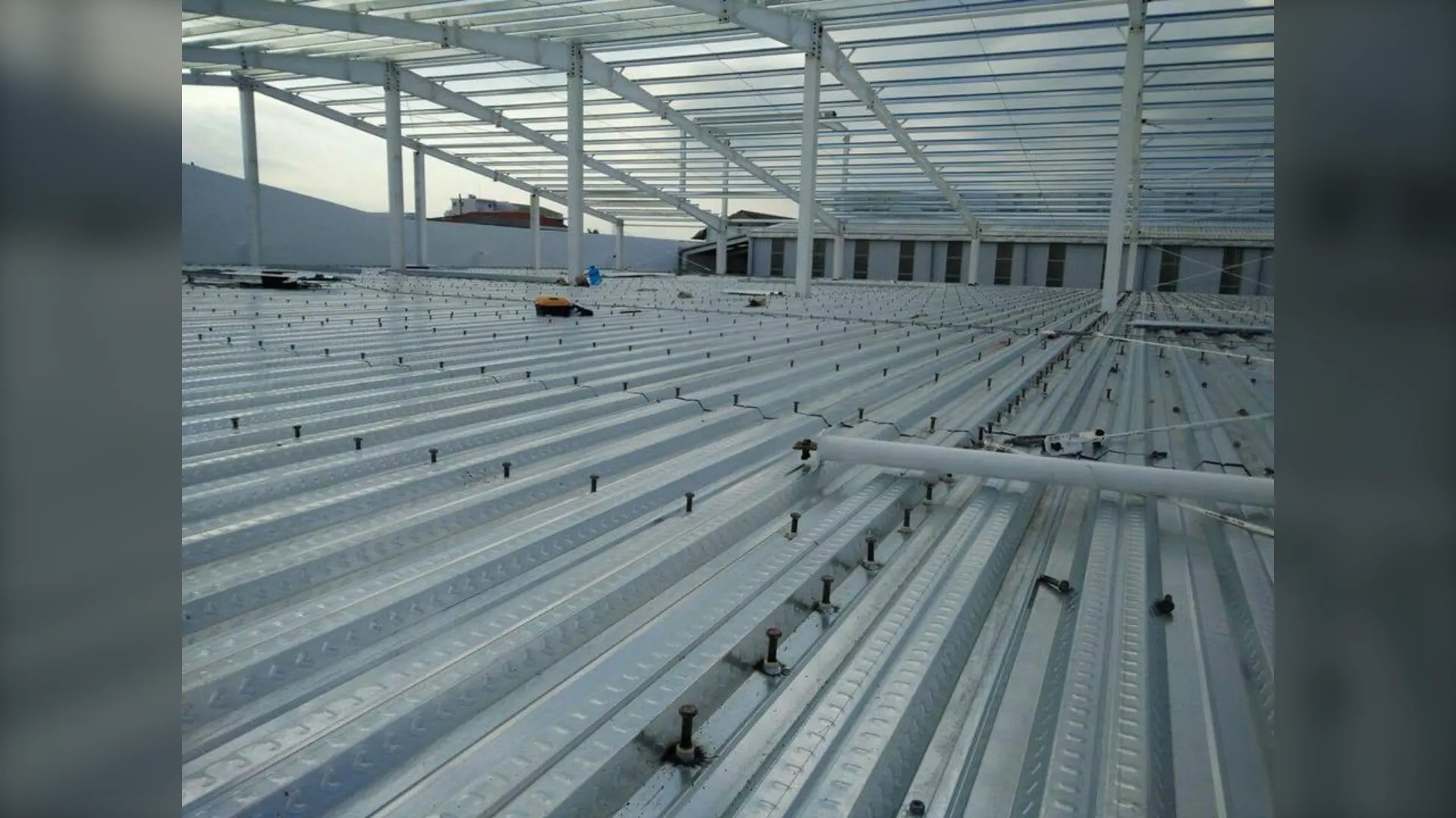 Vật Liệu Xây Dựng Tại Huế – Tôn, Thép, Panel