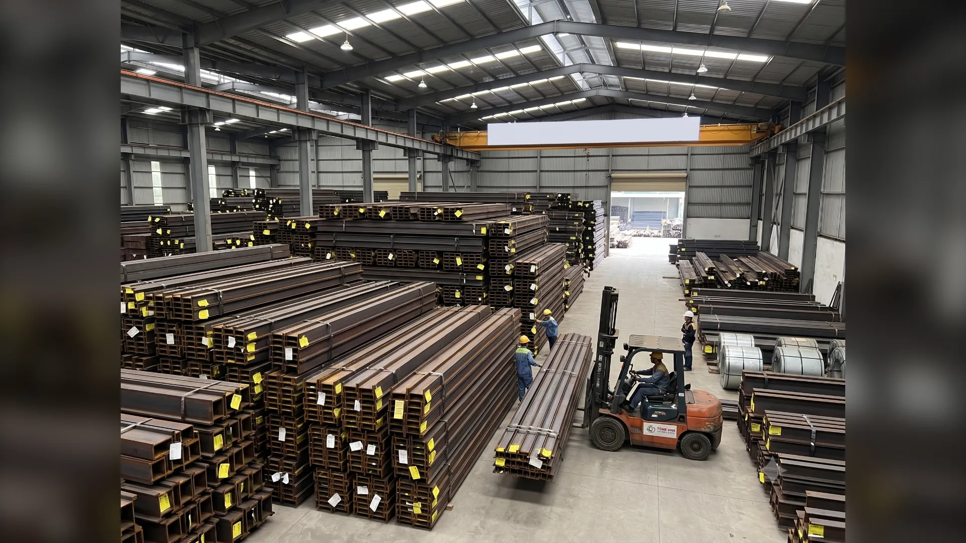 Vật Liệu Xây Dựng Tại Huế – Tôn, Thép, Panel